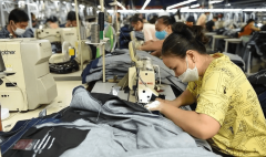 从“赶超中国”到一夜崩塌订单跌80%4万工场停摆